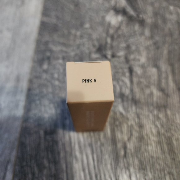 KKW Beauty Retired Lipstick Pink 5 // NIB - Picture 3 of 3
